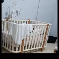 تخت نوزادی