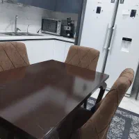 پشتی چرم ومیز نهارخوری وکلی وسیله خانه|مبلمان خانگی و میز عسلی|امیدیه, |دیوار