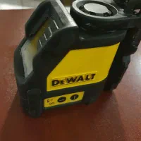 تراز لیزری دیوالت اصل خط قرمز