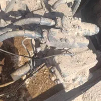 بیل مکانیکی نیمه سوخته ۴۰۰ خط ۷|خودرو سنگین|دزفول, |دیوار