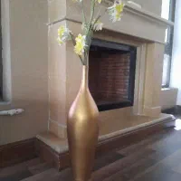 گلدان ازجنس سفال با گل مصنوعی