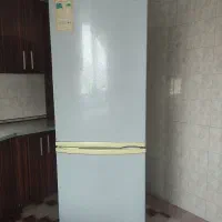 یخچال فریزر دو در  سالم در حد نو