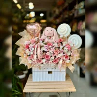 باکس بزرگ نوزادی با عروسک