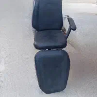 صندلی اصلاح معمولی دو رنگ مشکی و نارنجی