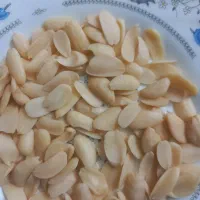 بادام‌شیرین‌شده با کیفیت عالی