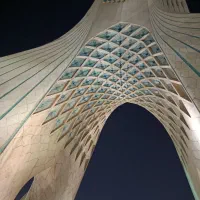 فروش خانه ویلایی دو کله ماشین رو نو ساز نما رومی