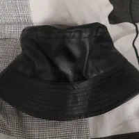 کلاه باکت چرم نو نو رنگ مشکی