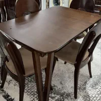 میز نهارخوری