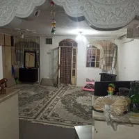 چهل متری همکف با حیاط دربستی
