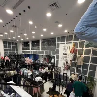 انبار دار پوشاک عمده