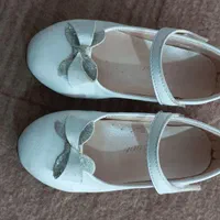 دو عدد کفش دخترانه