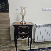 میز کنار سالن