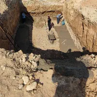 فروش تجاری بصورت زمین یا ساخته