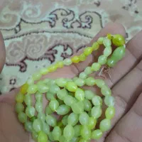 تسبیح شاه مقصود ۱۰۱ دانه زرد سبز کاهویی کلکسیونی