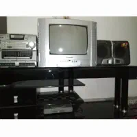 یک دستگاه تلوزیون پاناسونیک