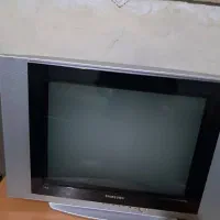 تلوزیون ۲۱اینج درحد نو ودوعدد ساعت دیواری|تلویزیون و پروژکتور|شیراز, مسلم|دیوار