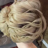 خدمات ارایشگری و زیبایی