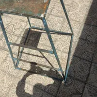 چهار پایه فلزی