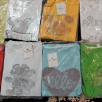 تی شرت زنانه|لباس|قم, وادی السلام|دیوار