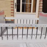 تخت کودک و میز تحریر