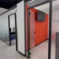 پارتیشن شیشه‌ای اداری