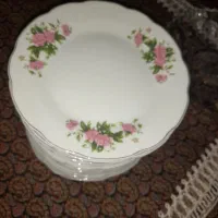 تعدادی ظرف|ظروف سرو و پذیرایی|اردبیل, |دیوار