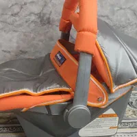 کریر دلیجان مدل چیکو|کالسکه و لوازم جانبی|اصفهان, درب سیبه علیا|دیوار