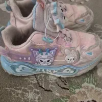 لباس وکفش کودک