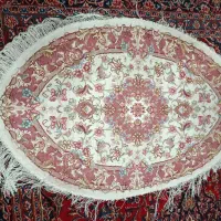 یک تخته فرش زرنیم بیضی|فرش|عجب شیر, |دیوار