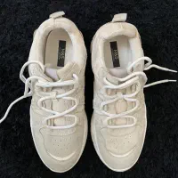 کتونی خارجی