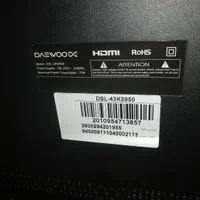 تلویزیون دوو نیازمند تعمیر صفحه شکسته