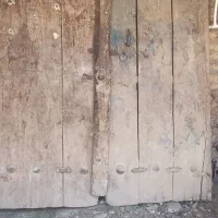 درب چوبی  قدیمی  گردوی