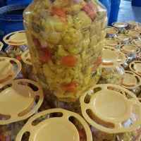 ترشی مخلوط قیمت مناسب|حراج|تهران, میدان میوه و تره‌بار مرکزی|دیوار