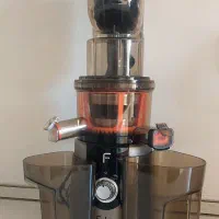 آبمیوه گیری فاکر
