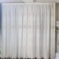 پرده و کنار پرده