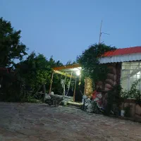 باغ ویلا اجاره ای قیمت مناسب تمیز ومرتب