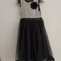 پیراهن مجلسی مناسب ۱۰ و ۱۱ سال در حد نو