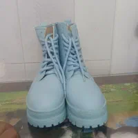 یک جفت پوتین ساقدار رنگ ابی|کیف، کفش، کمربند|ابهر, |دیوار