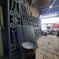 کارگر آهنگری