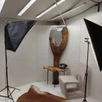 استخدام مدل خانم جوان