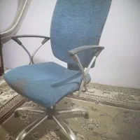 صندلی محکم سالم