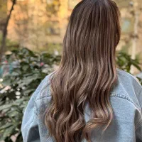 تخفیف ۵۰٪درصد رنگ و لایت و کوتاهی و کراتین مو