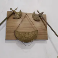 وسایل قدیمی عتیغه به صورت یکجا یا دانه ای|کلکسیون اشیاء عتیقه|بهار, |دیوار