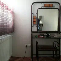 فروشی درحد نو میز آرایش