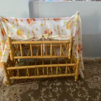 گهواره چوبی ۵۰۰تومن|تخت و صندلی بچه|خرمشهر, |دیوار