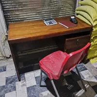 میز چوبی