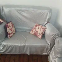 مبل هفت نفره سالم و تمیز با روکش مبل همراه میز وسط|مبلمان خانگی و میز عسلی|کرج, شعبان‌آباد|دیوار