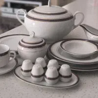 سرویس چینی ۱۲نفره زرین