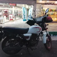 کی وی ۱۵۰|موتورسیکلت|ری, شهادت|دیوار