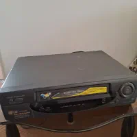 یک عدد ویدیو فیلم بزرگ